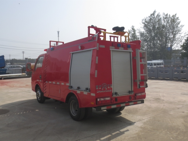 途逸單排水罐消防車(藍(lán)牌)