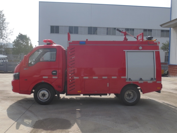 途逸單排水罐消防車(藍(lán)牌)