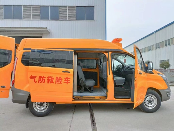 福特救險車